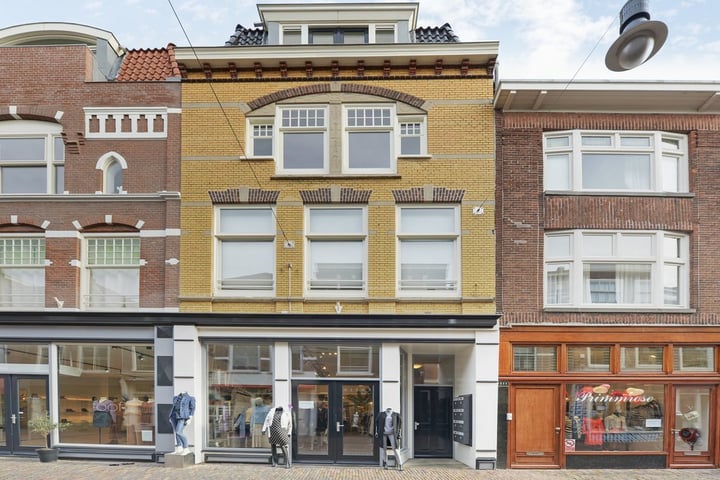 Bekijk foto van Kleine Houtstraat 21 E