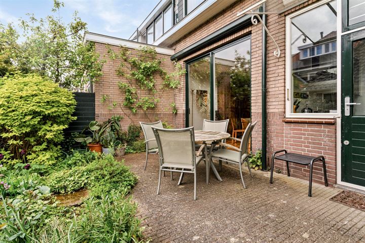 Bekijk foto 17 van Johan de Wittstraat 20