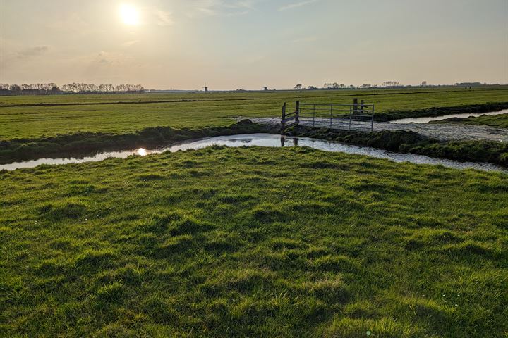 Bekijk foto 25 van Oostmijzerdijk 11