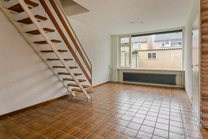 Bekijk foto 4 van Arnhemstraat 18