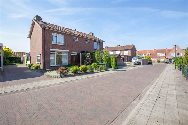 View photo 28 of Vreesweg 4