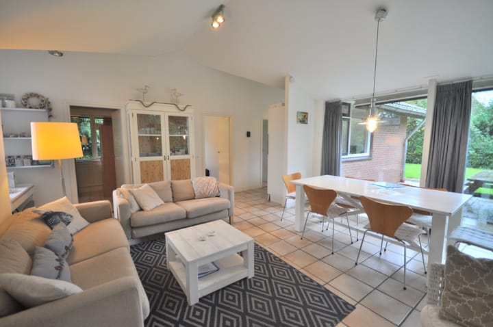 Photo 4 of Branding 8