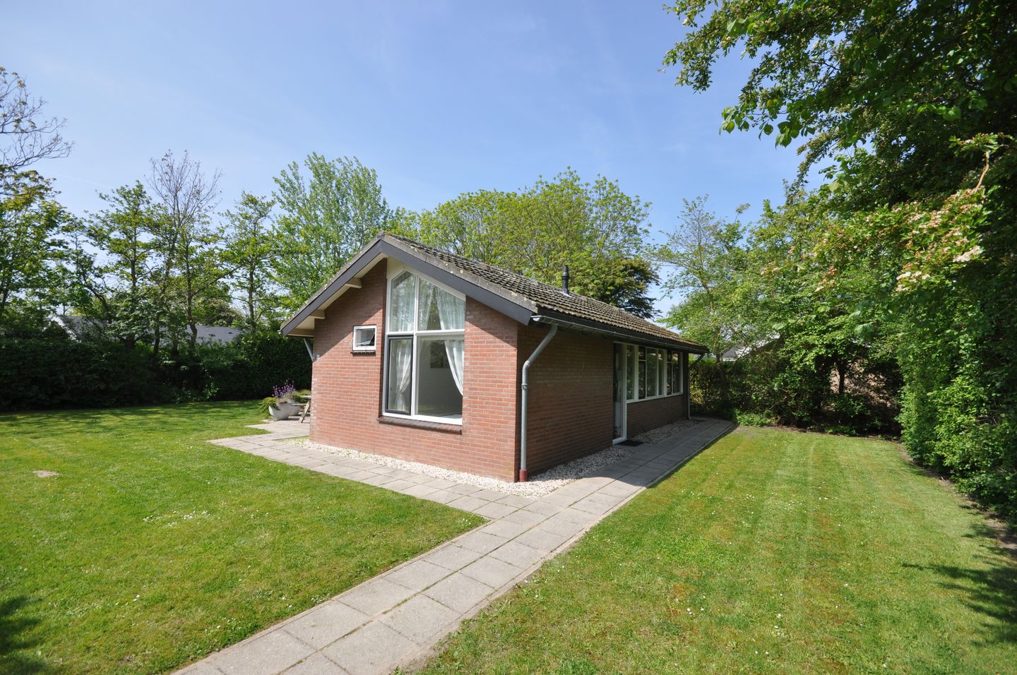 Photo 10 of Branding 8