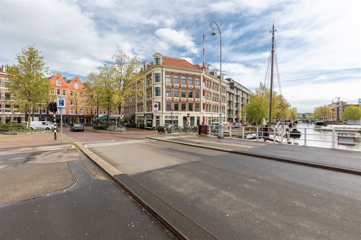 View photo 36 of Barentszstraat 230