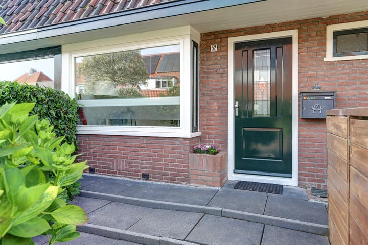 Bekijk foto 3 van Bremstraat 52