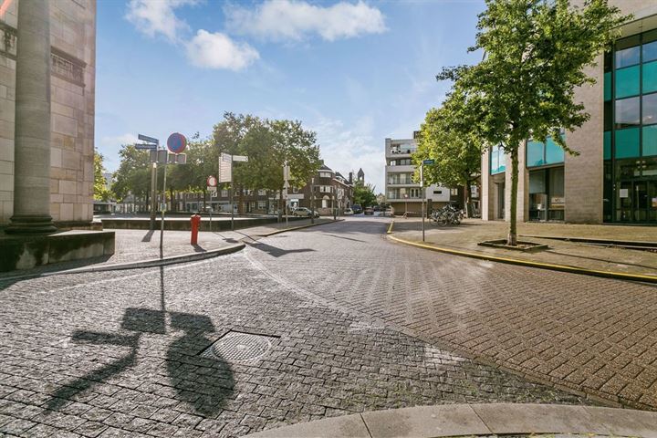 Bekijk foto 3 van Raadhuisstraat 64