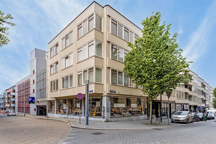 Bekijk foto 17 van Raadhuisstraat 64