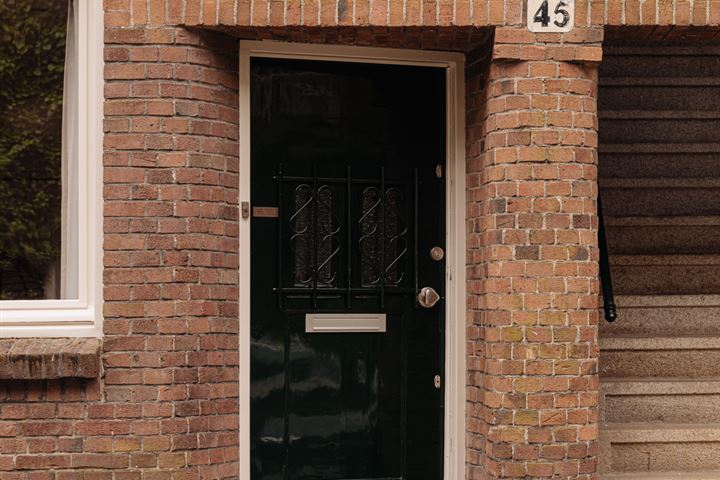 Bekijk foto 7 van Uithoornstraat 45-H