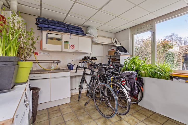 Foto 47 van Generaal Maczekstraat 25