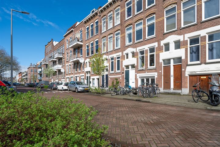 Bekijk foto 16 van Banierstraat 33-B