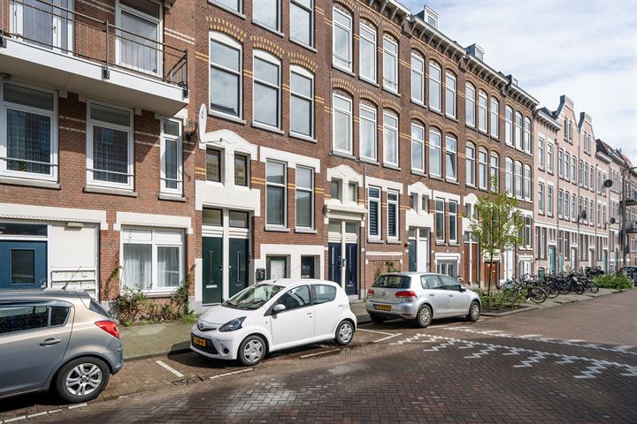 Bekijk foto 17 van Banierstraat 33-B