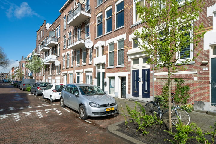 Bekijk foto 19 van Banierstraat 33-B