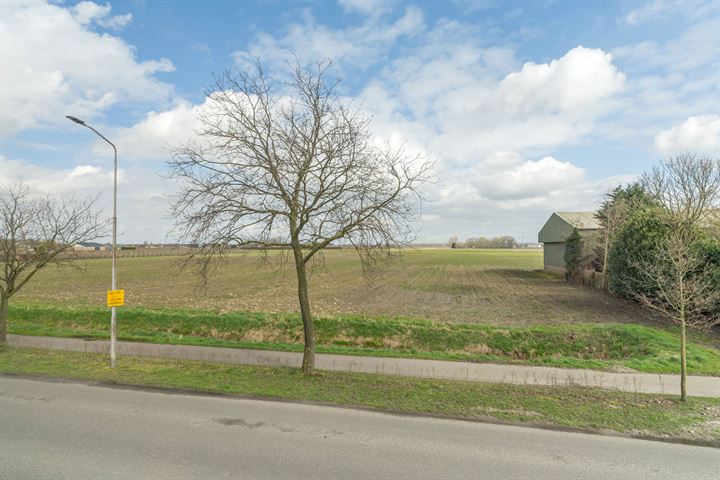 Bekijk foto 48 van Roosendaalseweg 25