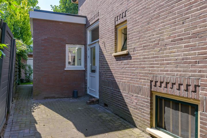 View photo 27 of Bloemwijklaan 8