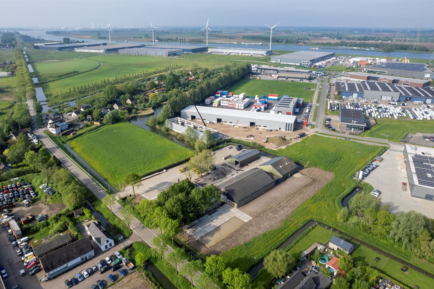 Bekijk foto 1 van Rijksstraatweg 155-157