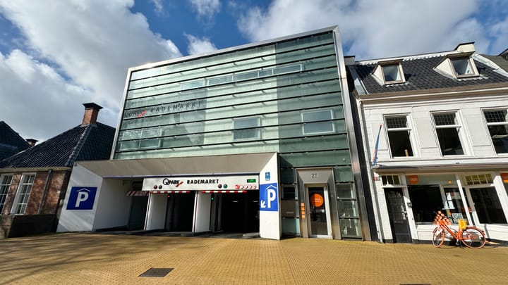 Rademarkt 25