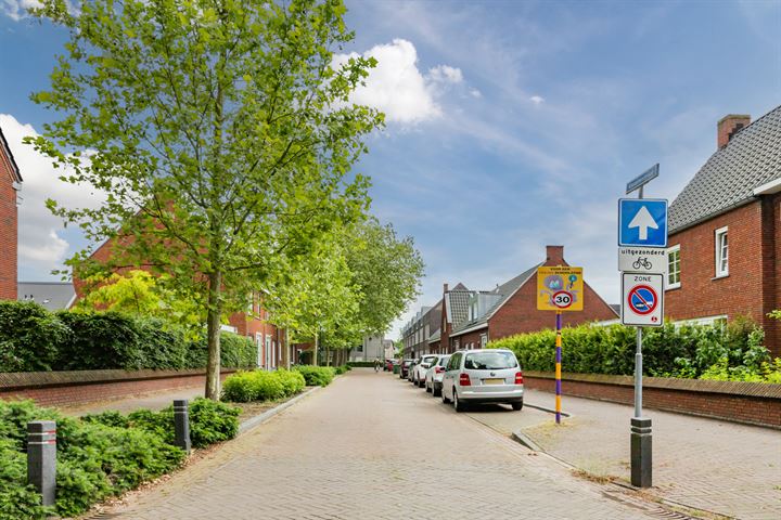 Bekijk foto 34 van Kloosterstraat 3