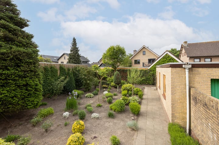 Photo 37 of Bisschopsmolenstraat 144