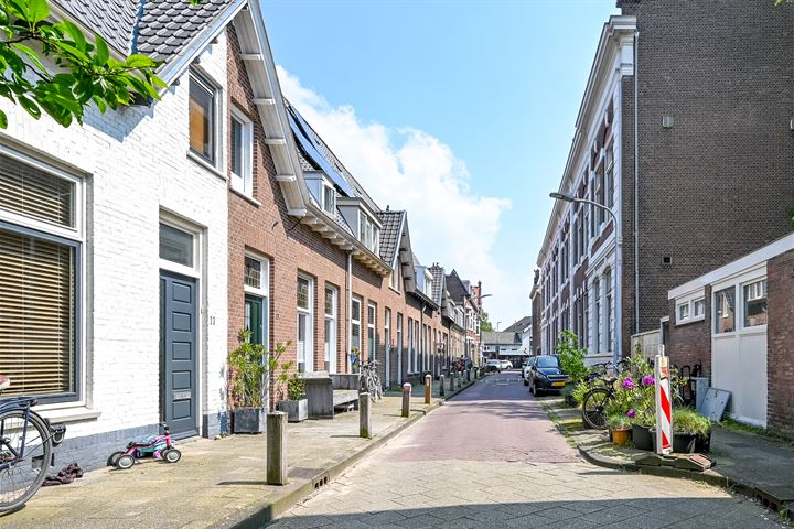 View photo 32 of Schoterstraat 13