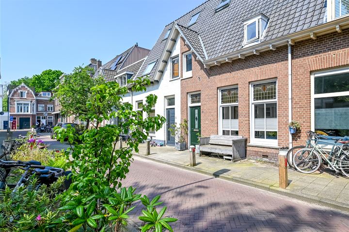 View photo 33 of Schoterstraat 13