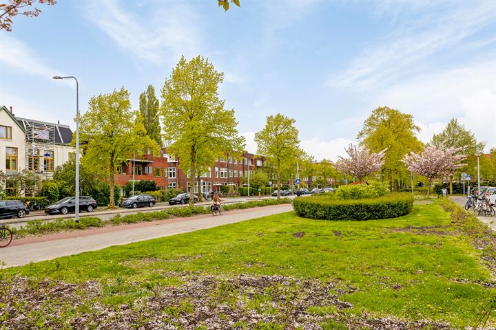 View photo 32 of Eyssoniusstraat 30-A