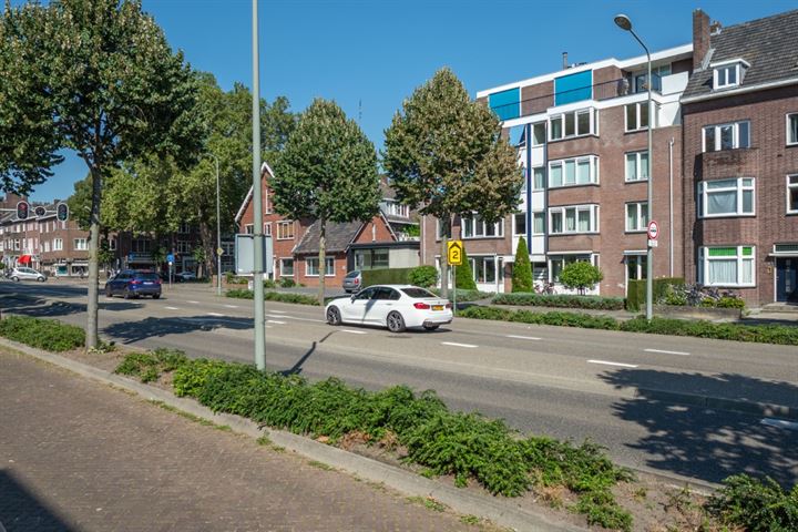 Bekijk foto 2 van Hertogsingel 61-D