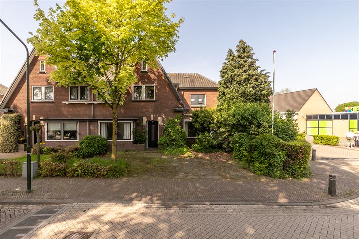 Bekijk foto 1 van Achterstraat 26