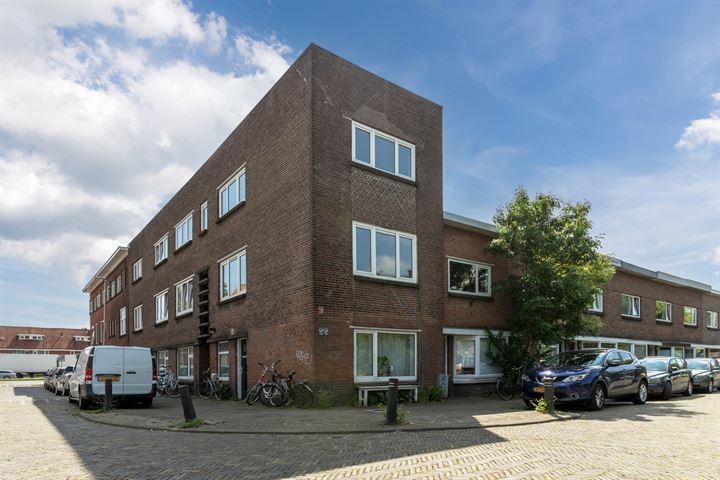 Bekijk foto 2 van Madioenstraat 8-BS