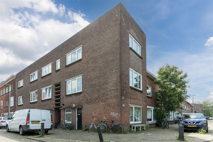 Bekijk foto 25 van Madioenstraat 8-BS