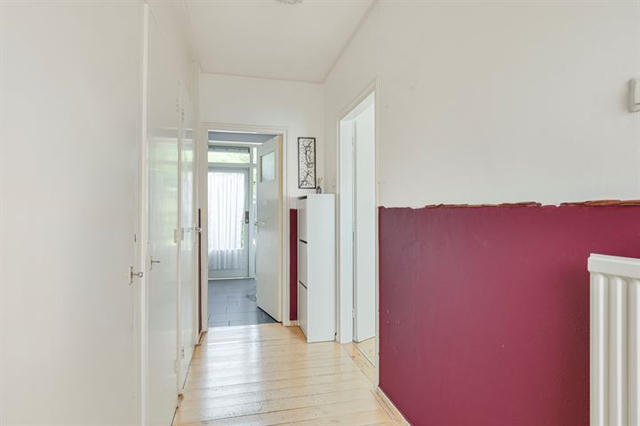 View photo 9 of Floriszstraat 52