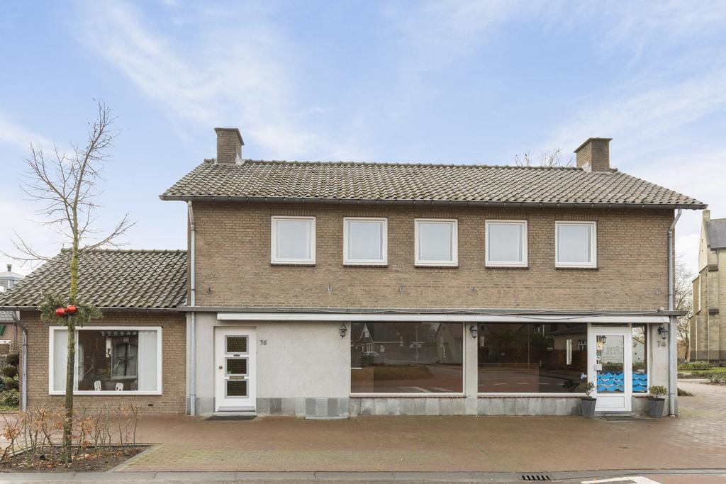 Photo 27 of Hoofdstraat 76