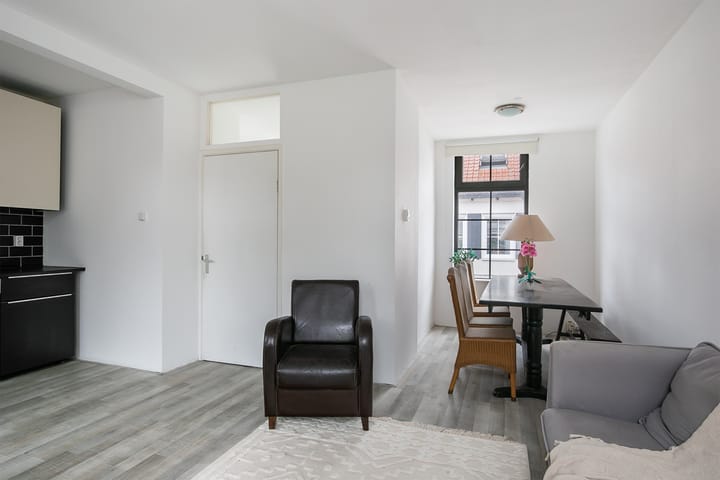 Foto 6 van Drie Schouwenstraat 9