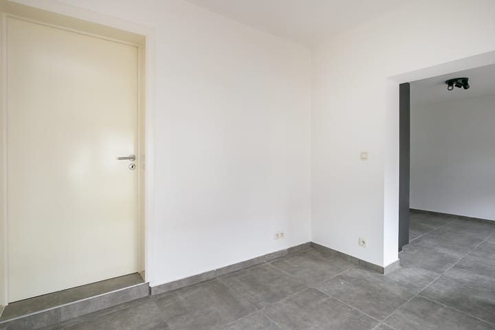 Foto 24 van Drie Schouwenstraat 9