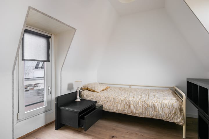 Foto 15 van Drie Schouwenstraat 9