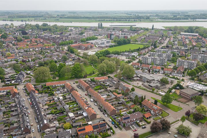 Bekijk foto 33 van Zonnebloemstraat 12