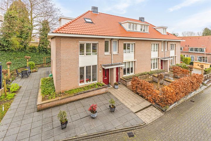 Bekijk foto 1 van Dr. A. Kuyperstraat 21-A