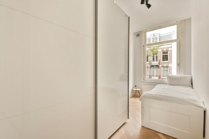 Bekijk foto 15 van Vrolikstraat 60-2