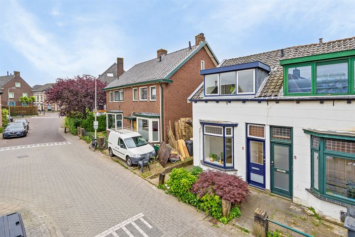 View photo 23 of Baankstraat 3