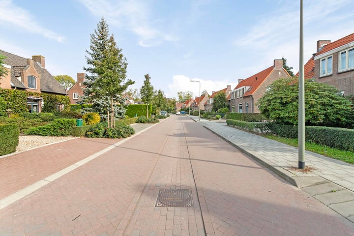 Bekijk foto 42 van Prinses Irenestraat 9