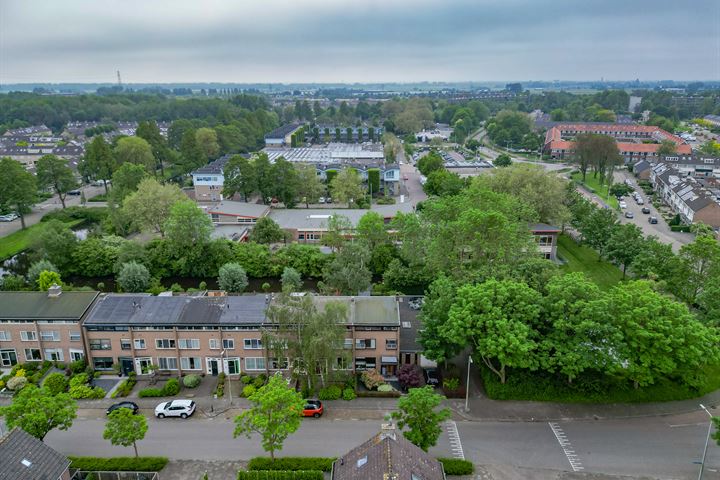 Bekijk foto 41 van Brahmsstraat 2