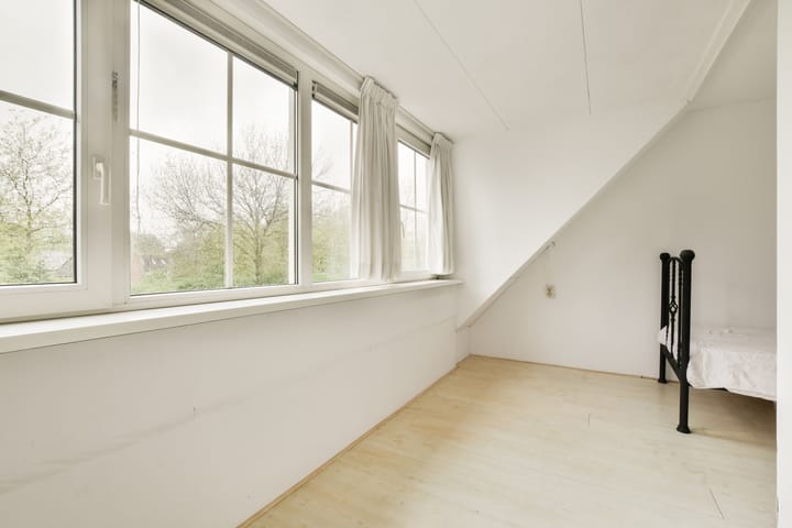 Photo 16 of Steve Bikostraat 15