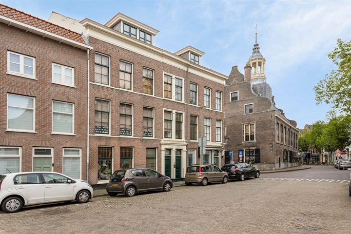 View photo 1 of Boterstraat 87-E