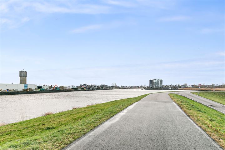 Bekijk foto 34 van IJsselwaard 9