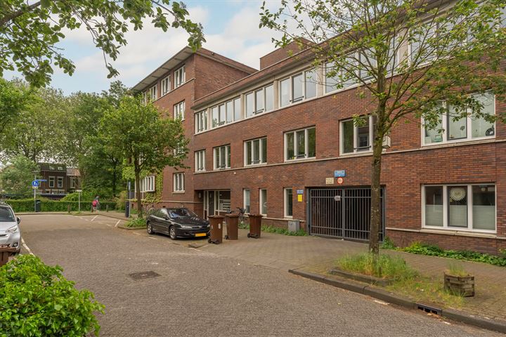 Bekijk foto 4 van Molukkenstraat 24