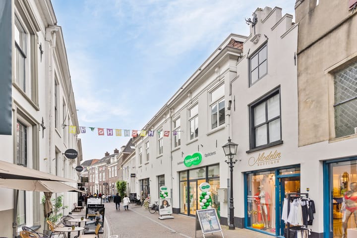 Foto 4 van Academiestraat 4