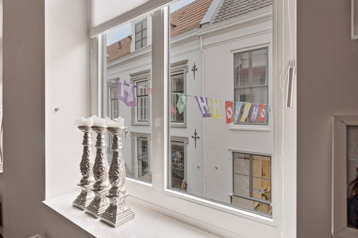 Foto 16 van Academiestraat 4