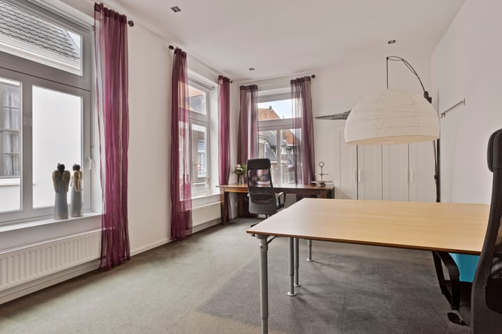 Foto 24 van Academiestraat 4