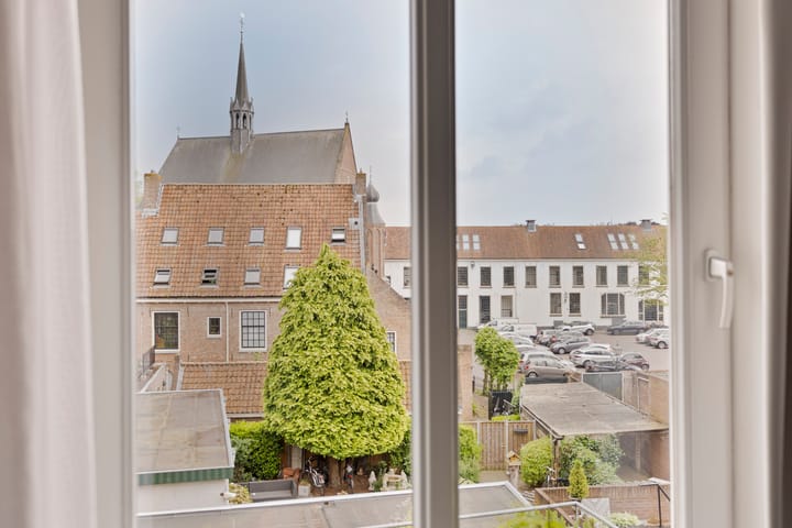 Foto 30 van Academiestraat 4