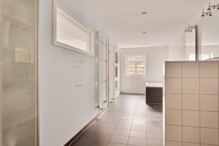 Foto 32 van Academiestraat 4