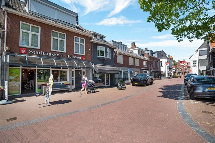 Bekijk foto 40 van Meester Linssenhof 27